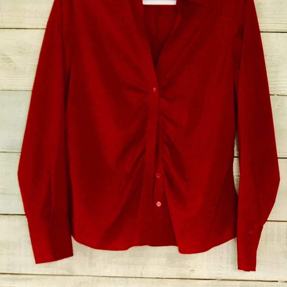 Woman’s red causal blouse size med New York &co
